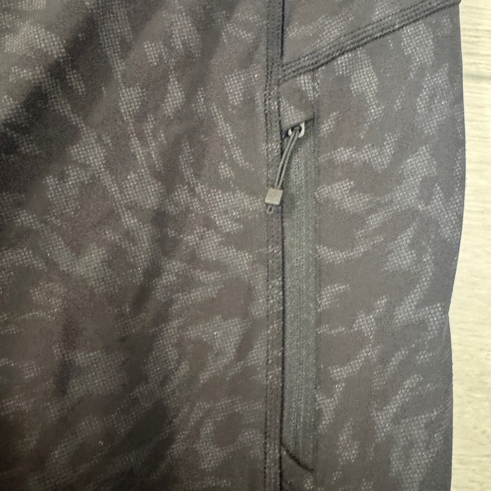 Athleta Rainier Black Patterned Reflective Leggin… - image 3